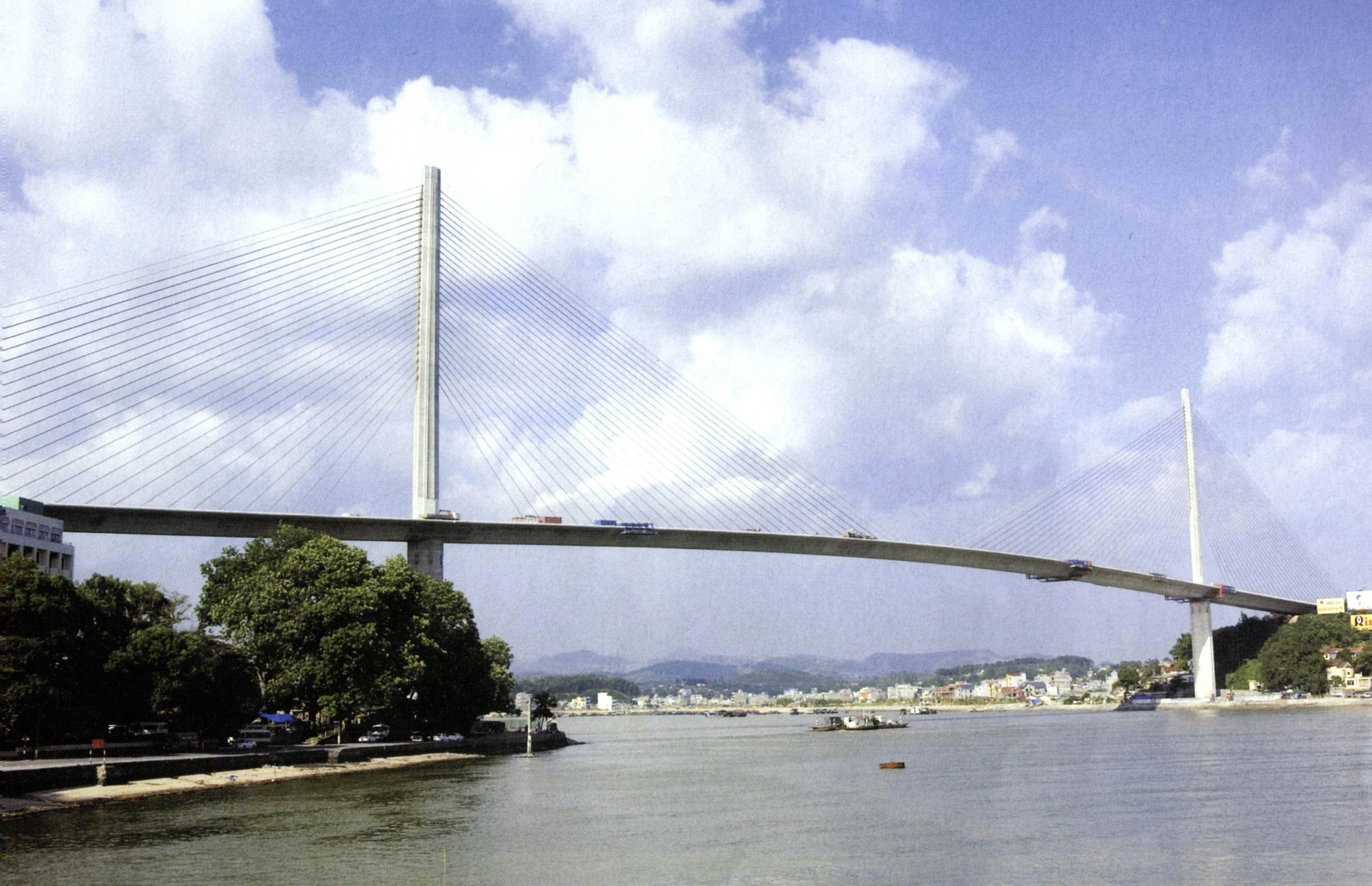 Baichai Bridge/Vietnam in 2006
