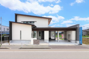 高岡展示場・外観