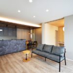 グレーのリビング