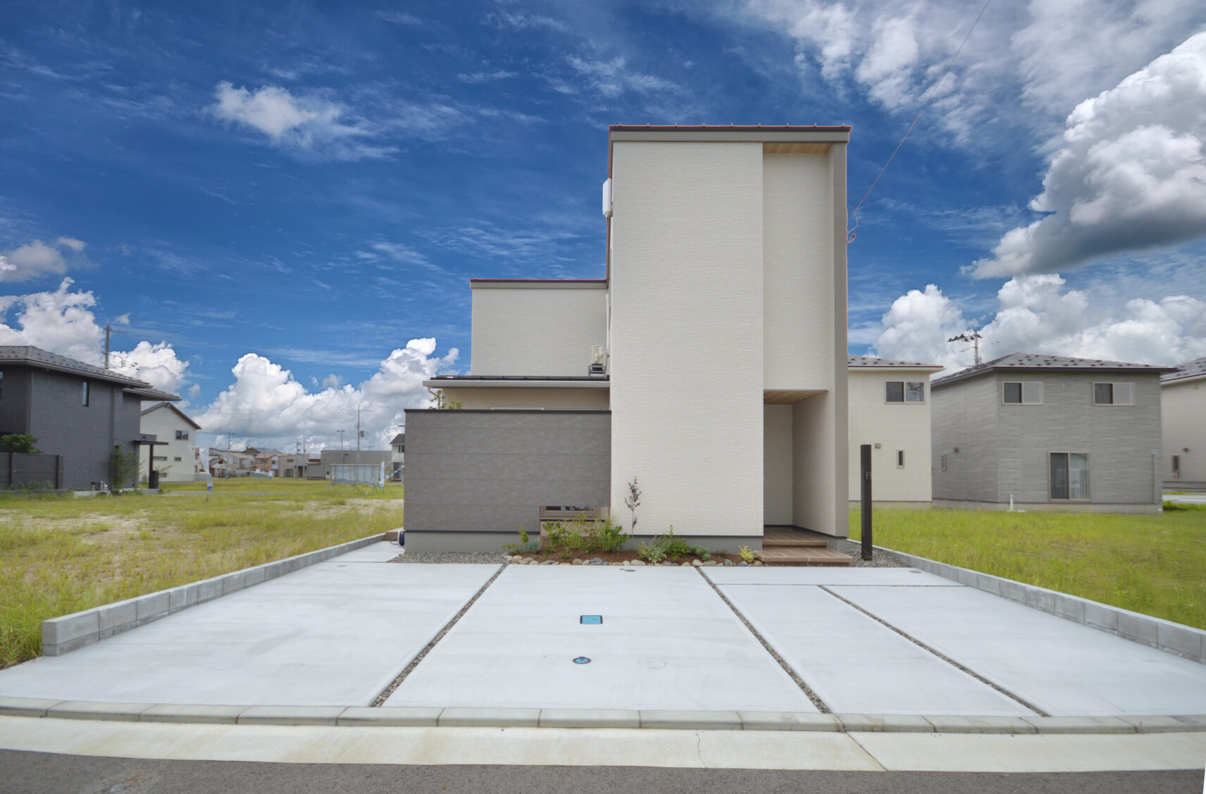 西区小針Ａ　建売住宅　4,500万円 写真1