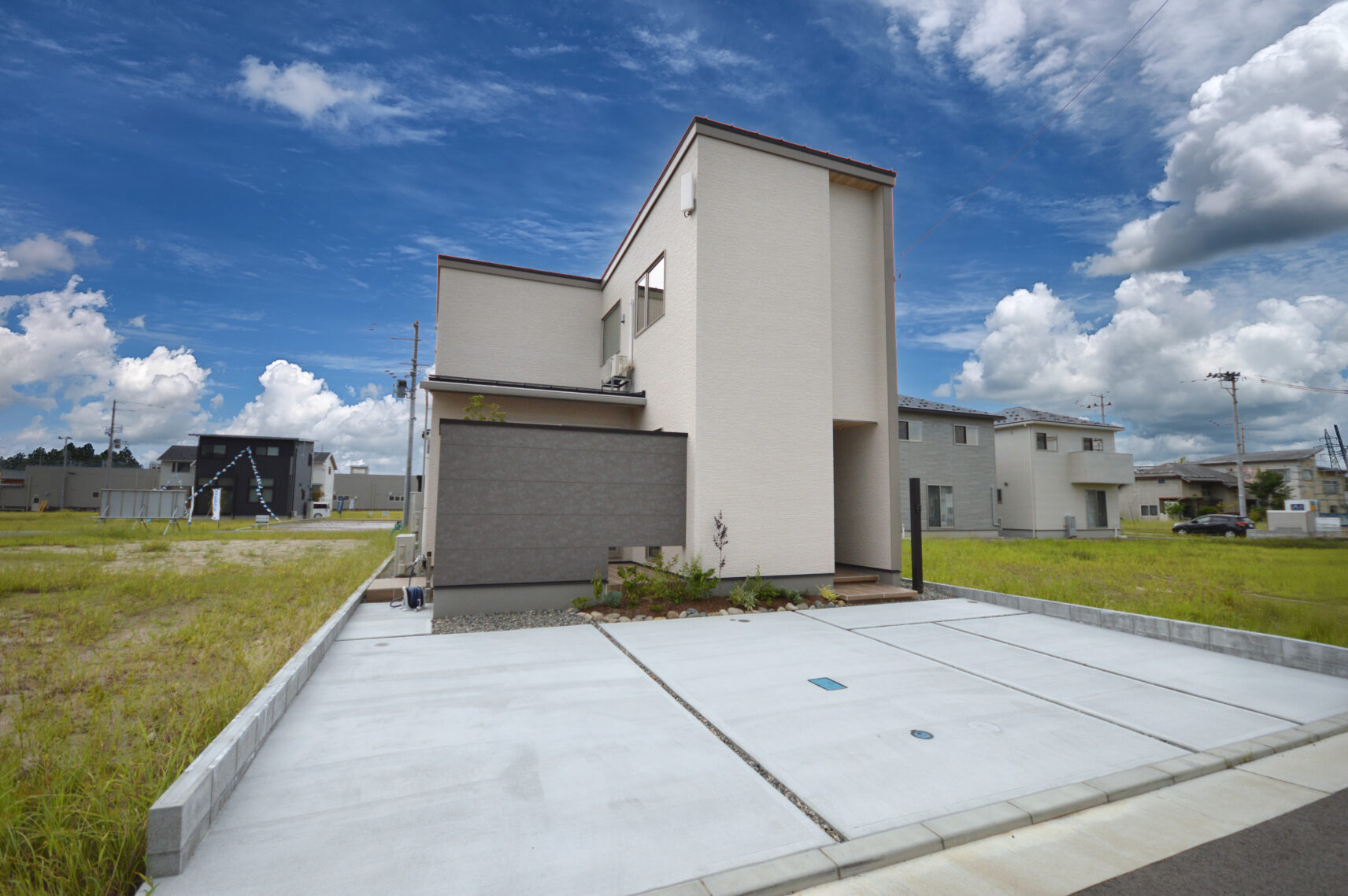 西区小針Ａ　建売住宅　4,500万円 写真2