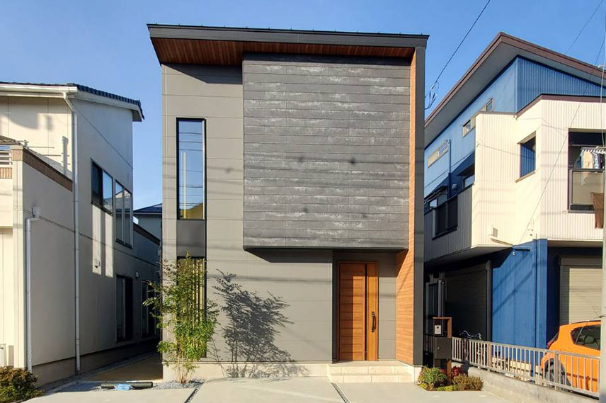 スタイリッシュな外観が目を引く住まい