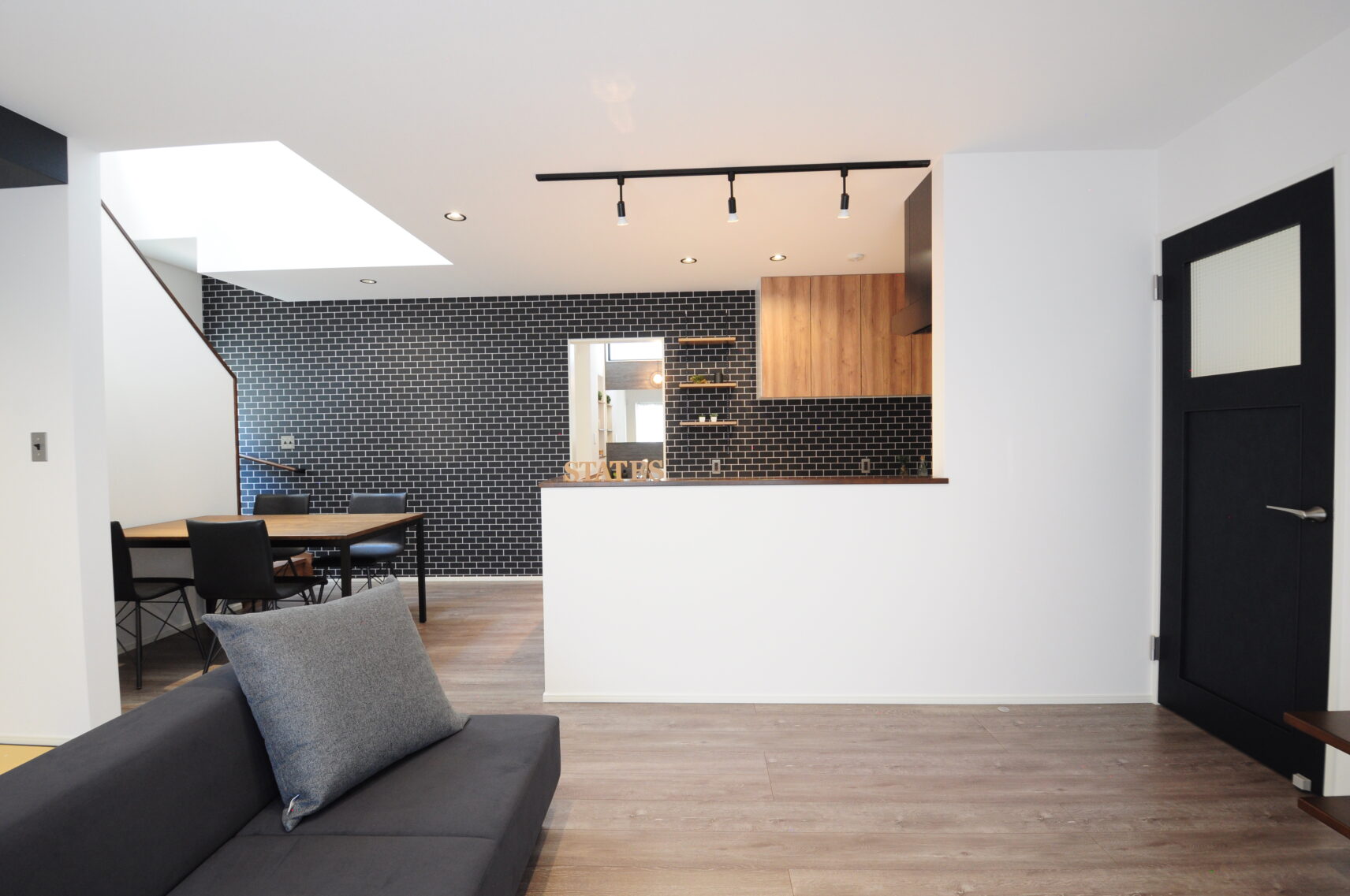 甲府市上町Ｌ　建売住宅　3,558万円 写真2